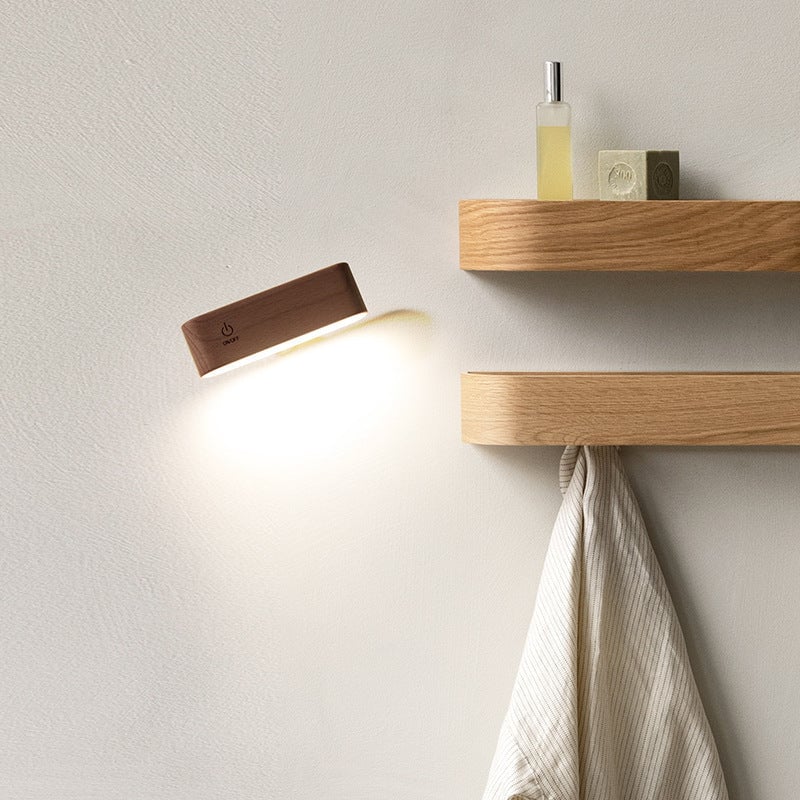 Lampa biurkowa z litego drewna z ładowaniem magnetycznym